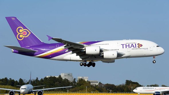 Fluglinien nach Thailand - Airbus A 380 bei der Landung