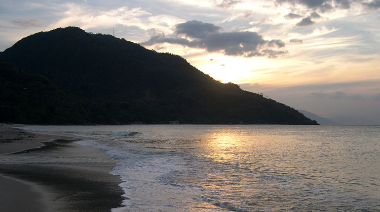 Aninuan Beach