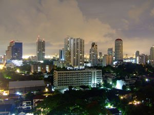 Bangkok bei Nacht - Skyline der City