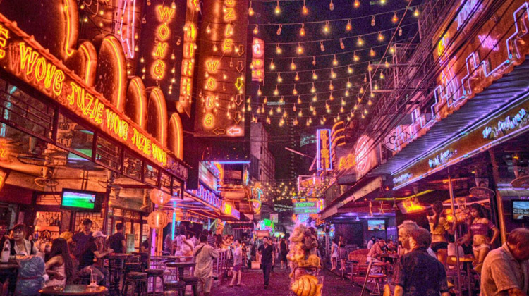 Rangliste der Sexpreise in Thailand: Nachtleben in der Soi Cowboy in Bangkok