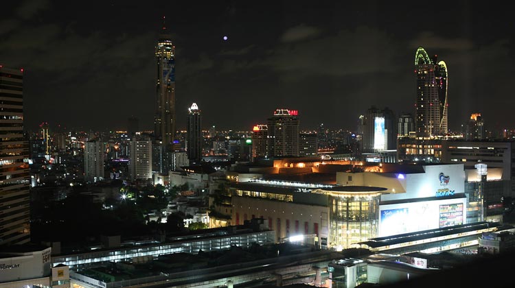 Siam Square in Bangkok bei Nacht