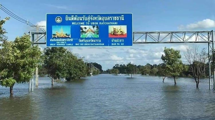 Verheerende Überschwemmungen in Ubon Ratchathani | Phot: ThaiGer