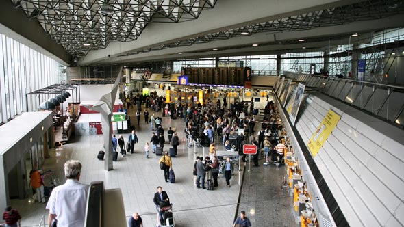 Innenansicht Terminal 1 - Flughafen Frankfurt am Main