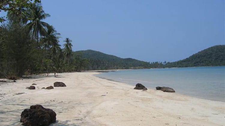 Weißer Sandstrand von Koh Mak