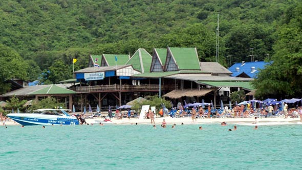 Blick auf den Strand von Koh Lan