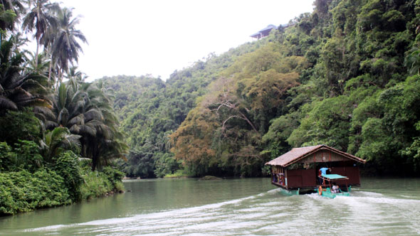 Fluss-Kreuzfahrt auf dem Loboc River