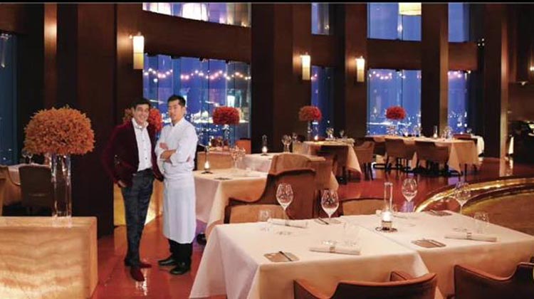 2 Sterne Restaurant Mezzaluna in Bangkok