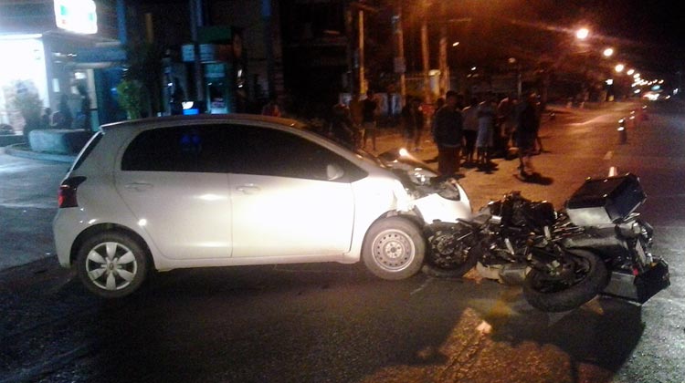 Verkehrsunfall in Thailand mit Motorrad