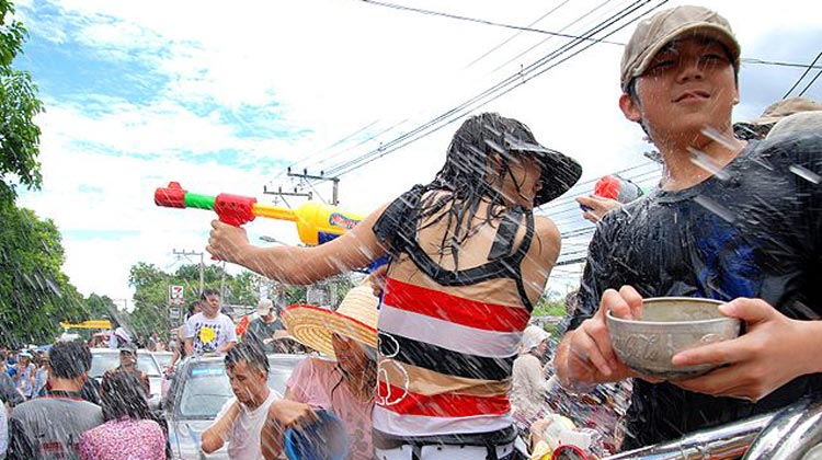 Warum in Thailand das Neujahrsfest gleich dreimal gefeiert wird | Songkran - thailändisches Neujahr