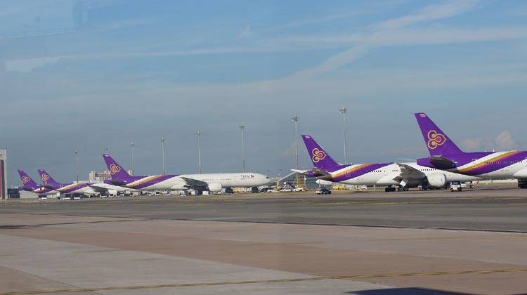 Thai Airways Flugzeuge am Suvarnabhumi Airport in Bangkok