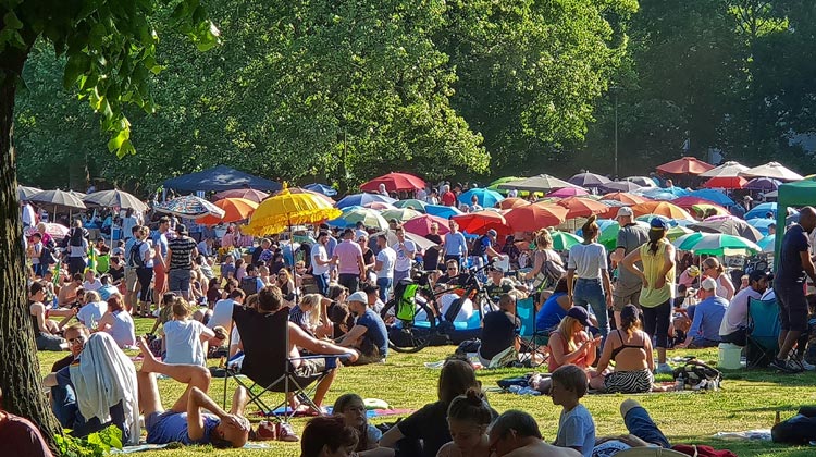 Thai-Streetfood-Markt im Preußenpark in Berlin offiziell eröffnet | Bildmaterial WikiCommons