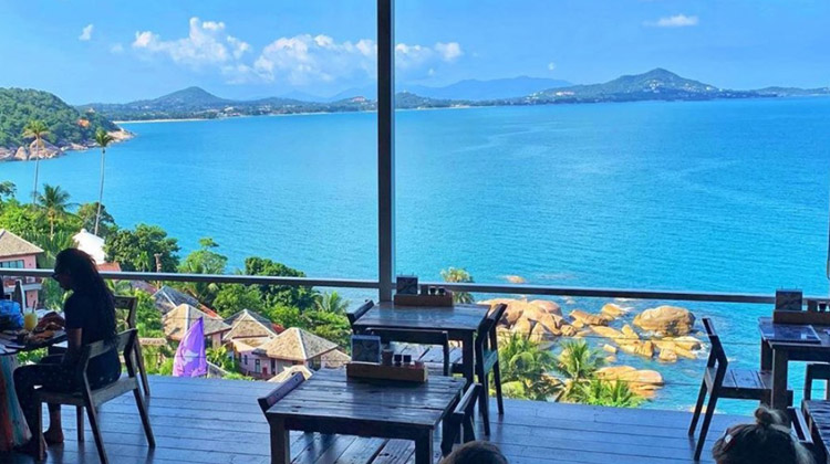 Ausblick vom Vikasa Life Cafe auf Koh Samui 