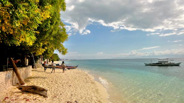 White Beach von Moalboal - leben in Cebu
