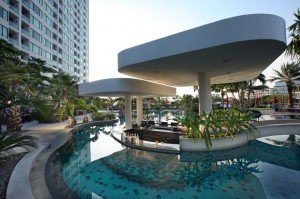 Amari Orchid Resort & Tower Pool Bar