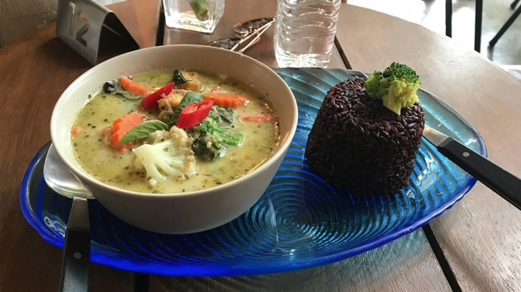 5 Top Restaurants in Bangkok in denen man gesund essen kann: Broccoli Revolution