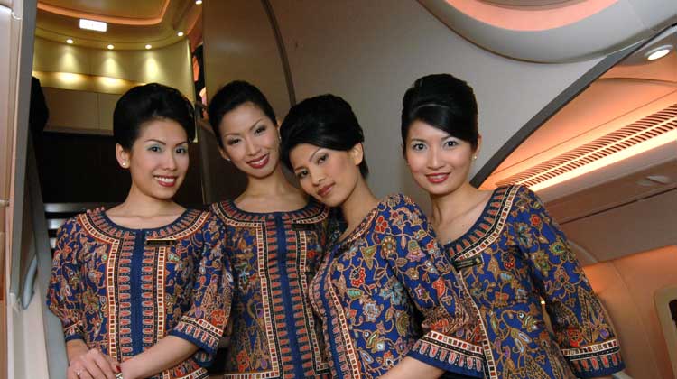 Crew Singapore Airlines