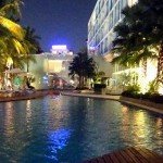 DusitD2 Baraquda Hotel in Pattaya Ansicht bei Nacht