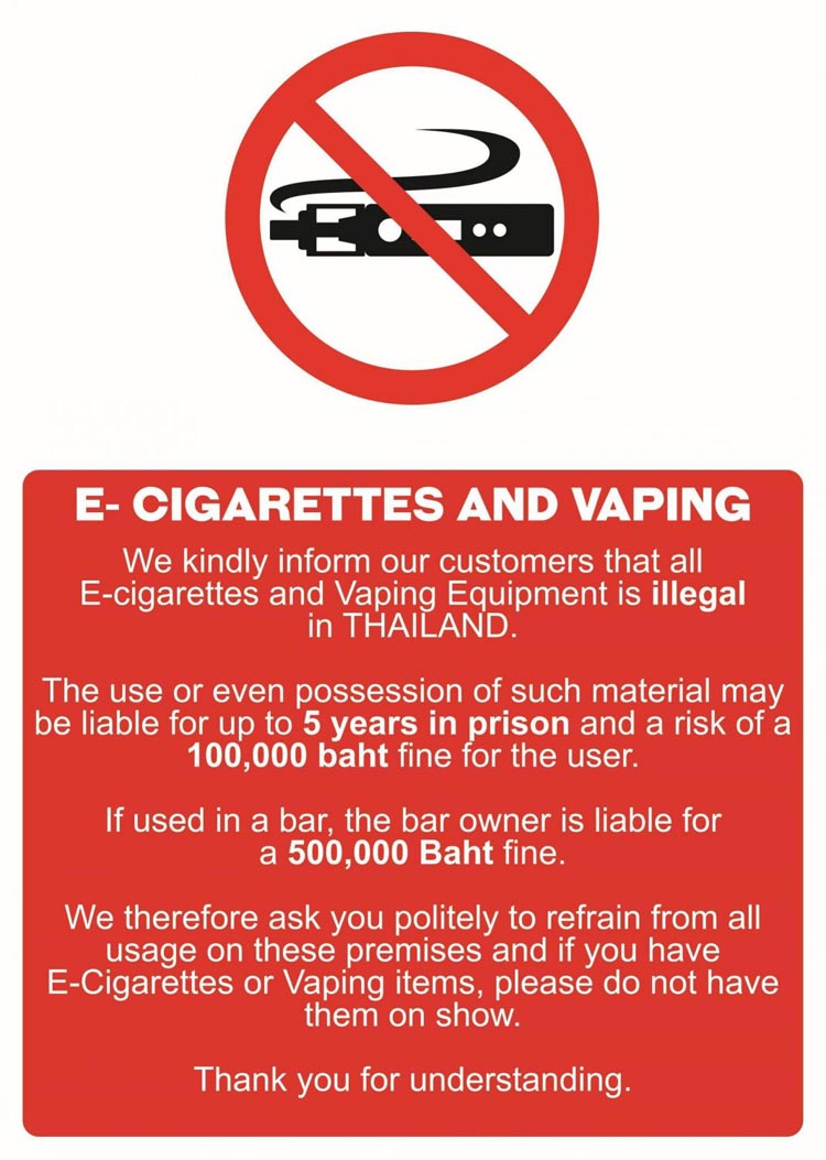 Schild in einer Bar warnt Gäste vor der Nutzung von E-Zigaretten
