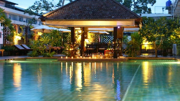 Poolseite Idyll Hotel Pattaya