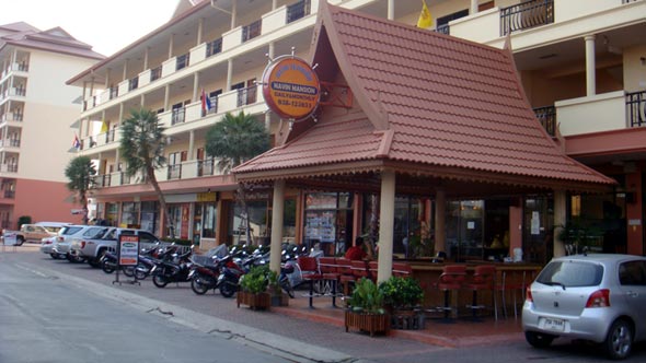 Navin Mansion Haus 1 an der Pattaya Klang Road