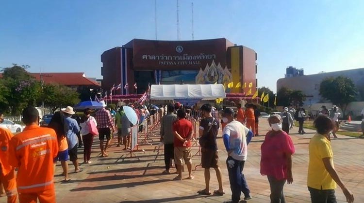 kostenlose Mahlzeiten - Pattaya City Hall