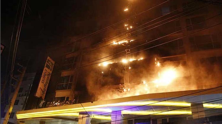Feuer im Holiday Inn in der Soi Buakao in Pattaya | Photo: Ruksiamnews
