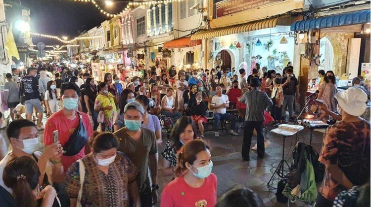 16.000 Touristen kamen am Wochenende zum Königsgeburtstag nach Phuket