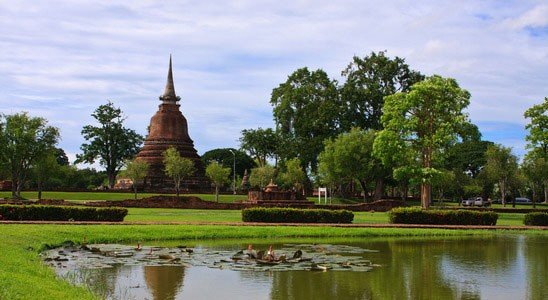 Zentral-Thailand - Sukhothai historische Atupa