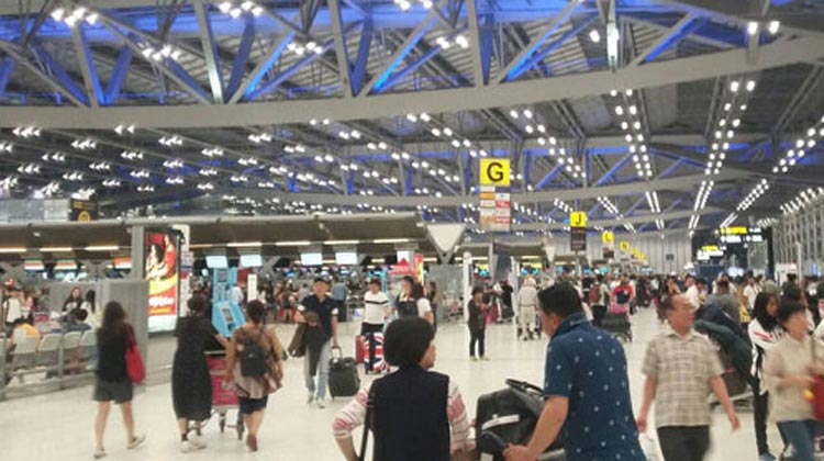 Thailand Touristen am Suvarnabhumi Airport | Photo: INN News