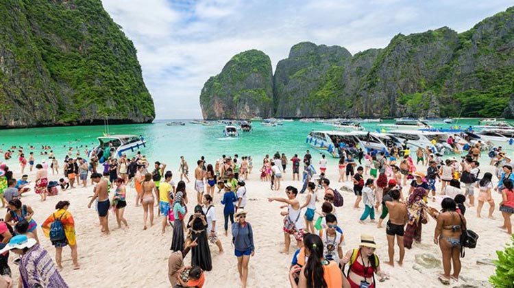 Touristen in Thailand am Beach