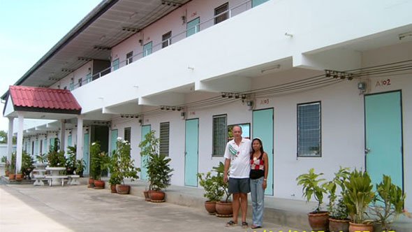 Uwe und Wantana's Gästehaus und Pension in Najomtien