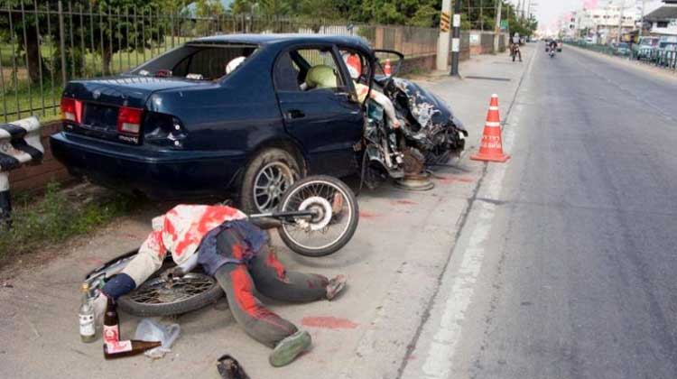 Verkehrsunfall mit Motorradfahrer